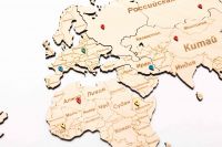 Деревянная карта Мира